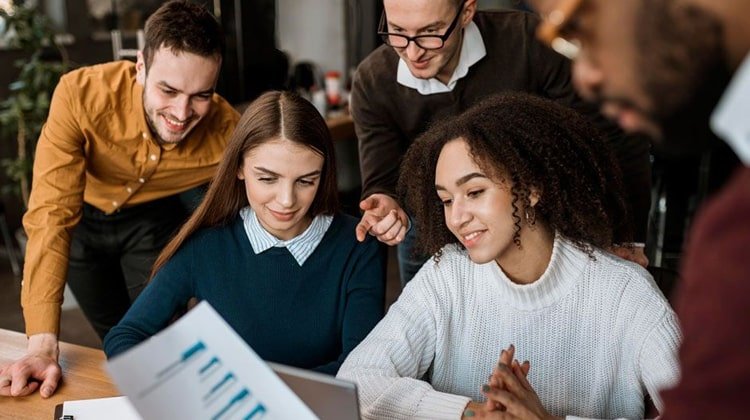 The Impact of Good Design on Conversion Rates: How UI/UX Drive Sales
